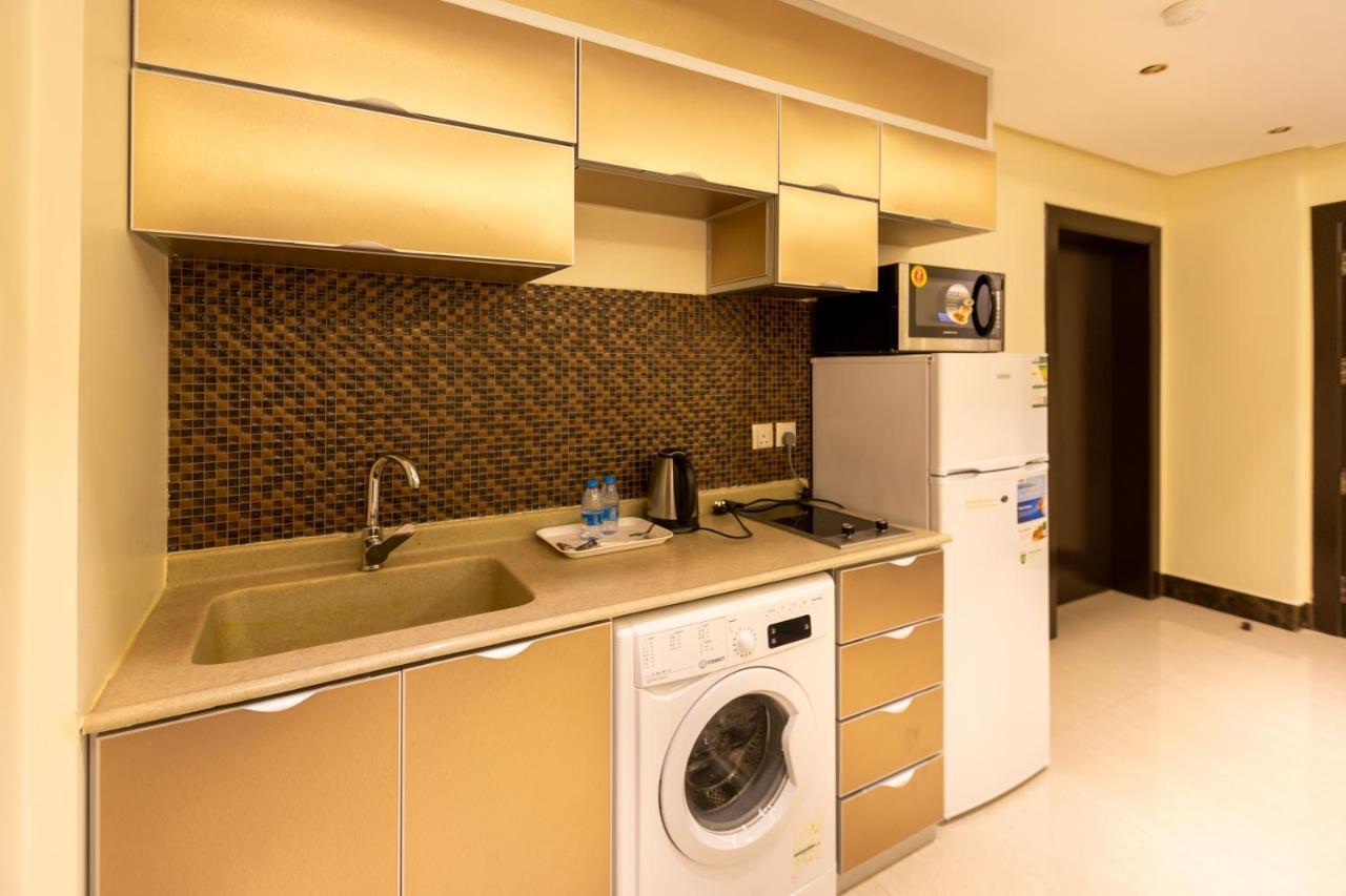 Makarem Residence - Hotel Apartments Эль-Хубар Экстерьер фото
